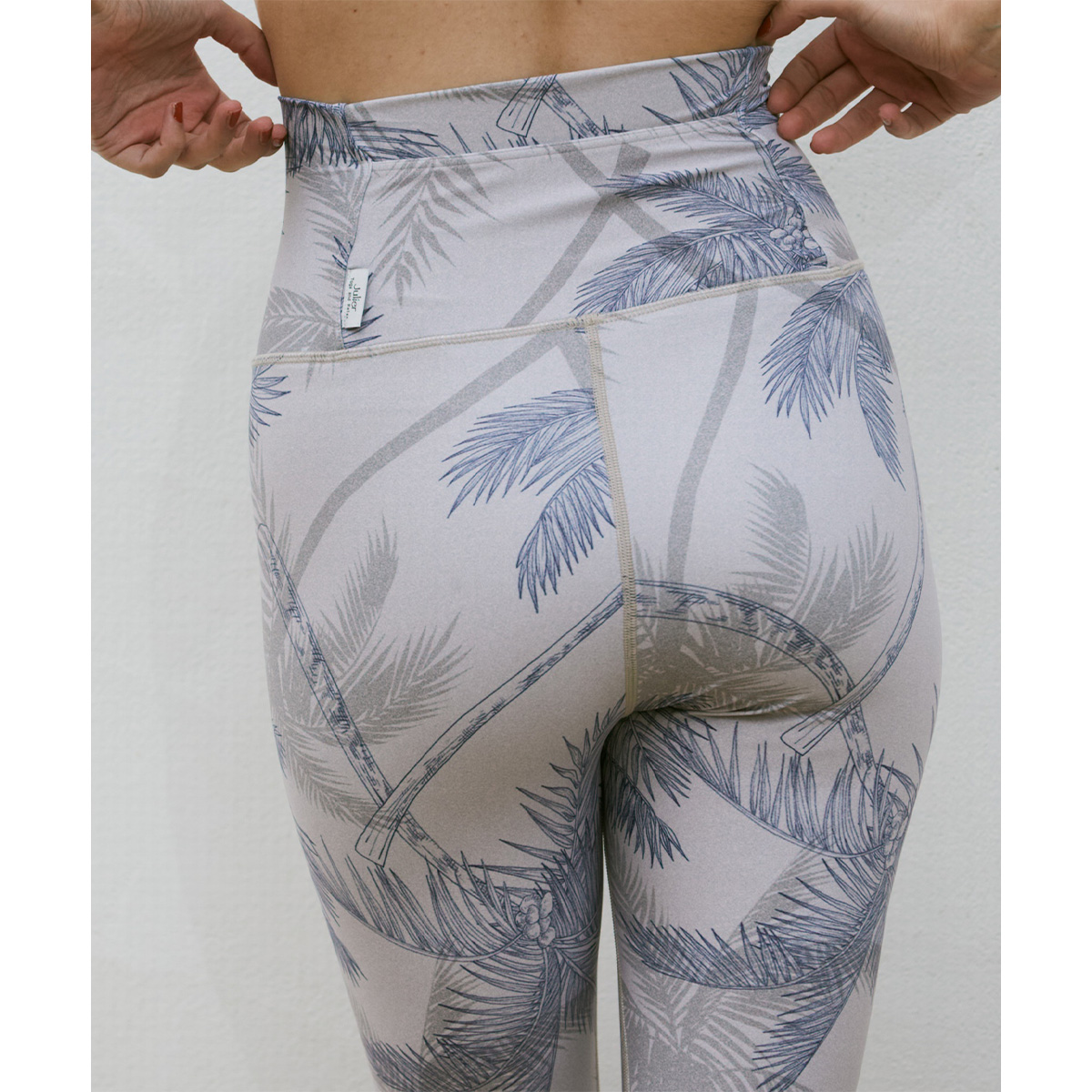 Julier ジュリエ ヨガウェア palm treeプリントスーパーハイレギンス B1962JUP030