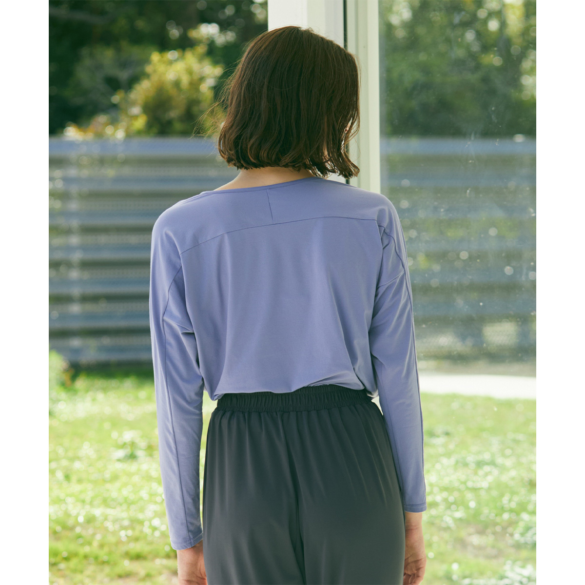 リブロングスリーブプルオーバー/パット付き｜BIGI online store