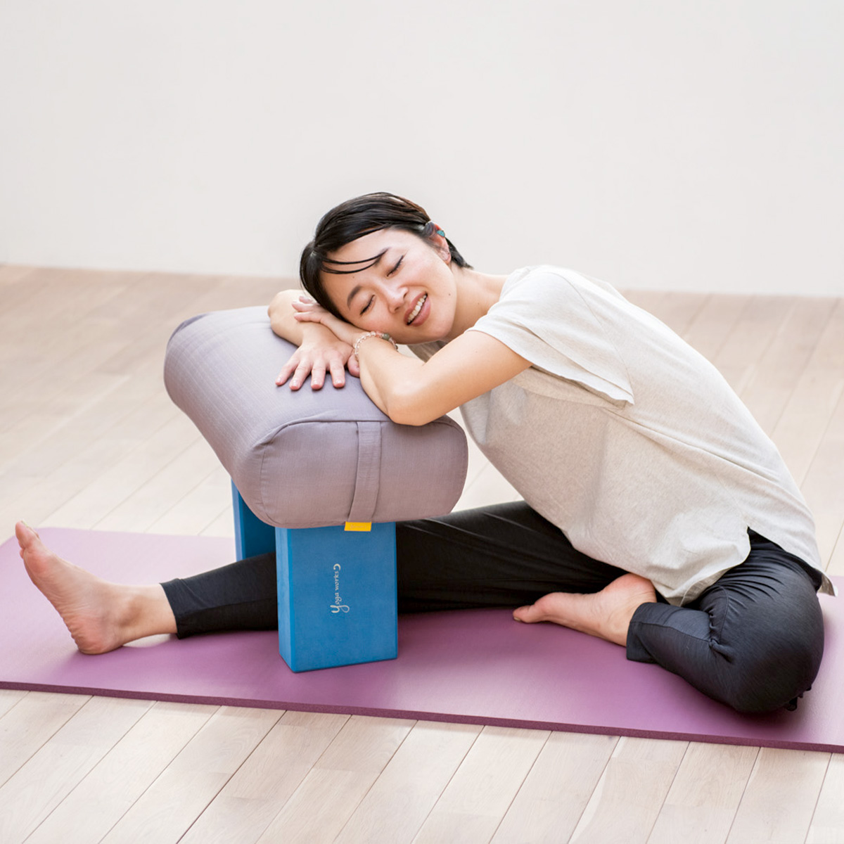 yogaworks ヨガワークス ヨガブロック ヨガ ブロック プロップス