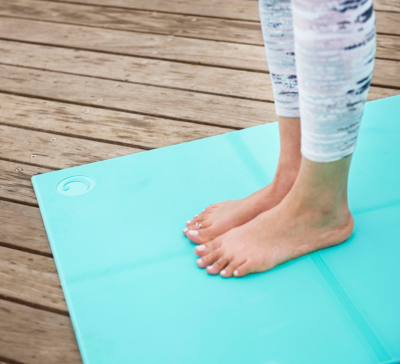 ヨガワークス yogaworks ヨガマット ヨガ マット トラベラー トラベルマット 折り畳み 持ち運び