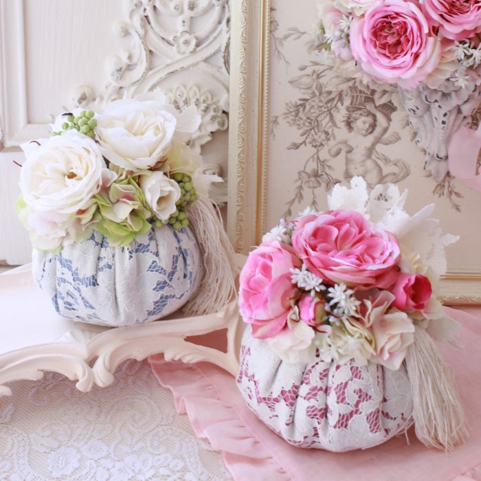 Rosy rose　装飾的な花模様の木製キャビネット KH-9015 pink【結婚式 カラードレス レンタル】 – 結婚式準備