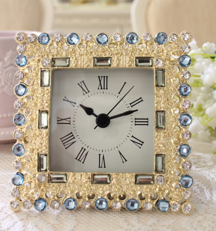 80's ピラミッド型 クロック テーブルクロック 置き時計 ヴィンテージ 80's ピラミッド型 クロック テーブルクロック 置き時計 ヴィンテージ