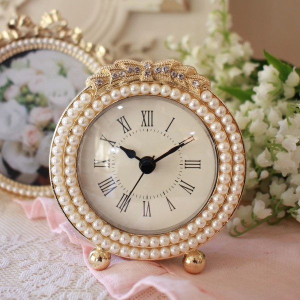 置時計 シルバー テーブルクロック リボンパール ラウンド 丸形