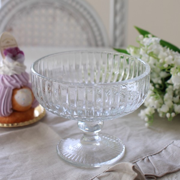 フランス家具・フランス雑貨・アンティーク調なフレンチスタイルの