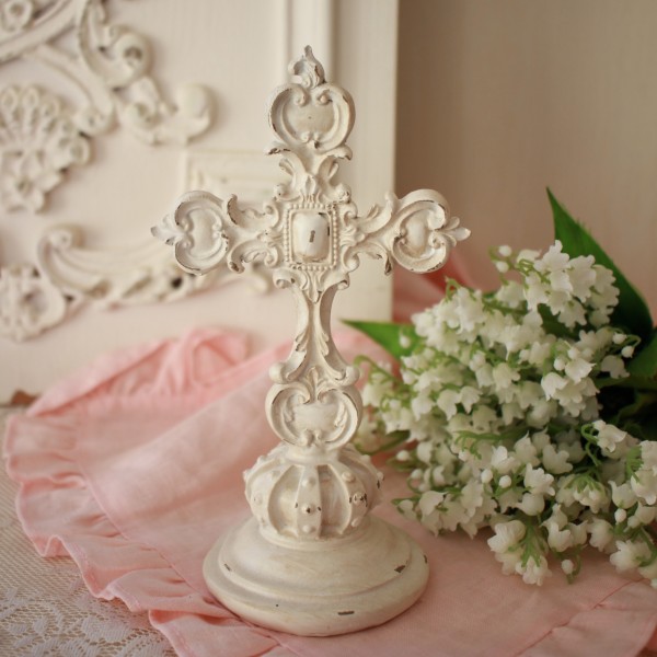 フランス家具・フランス雑貨・アンティーク調なフレンチスタイルの