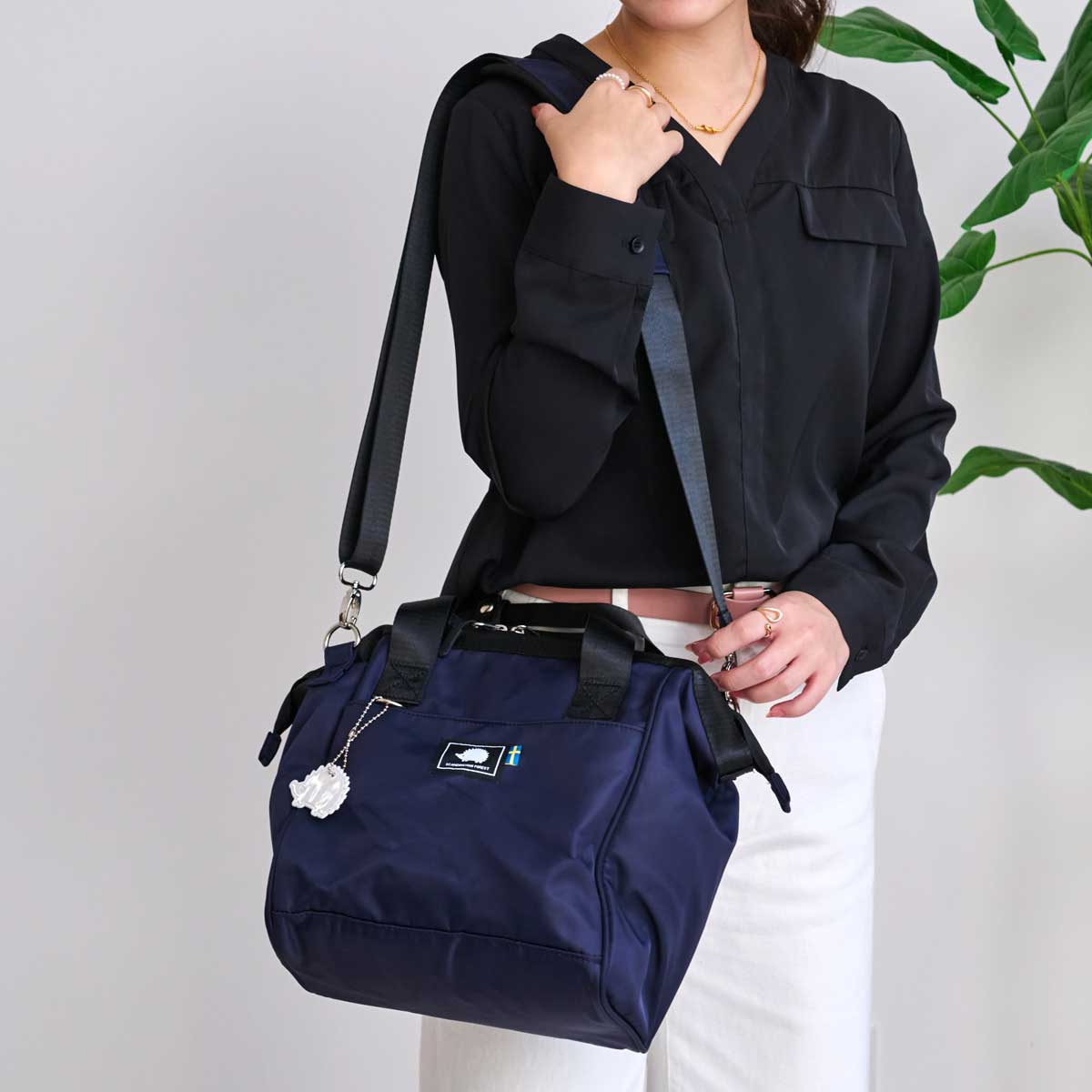 未使用　 ショルダーバッグ ショルダーバッグ レディース 小さめ 斜め掛け 大人 おしゃれ 軽量 撥