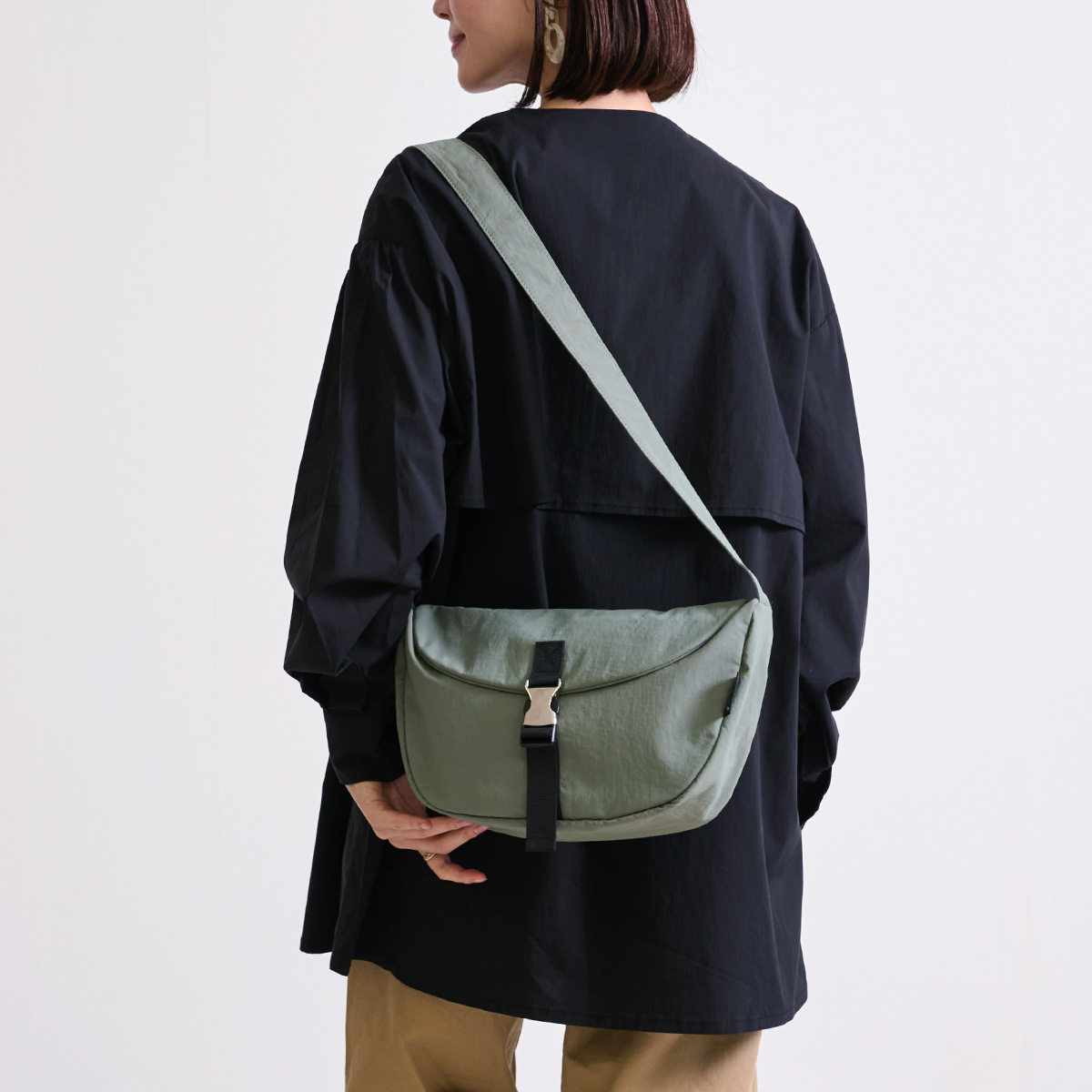 LIZDAYS ショルダーバッグ レディース 斜め掛け 大人 軽量