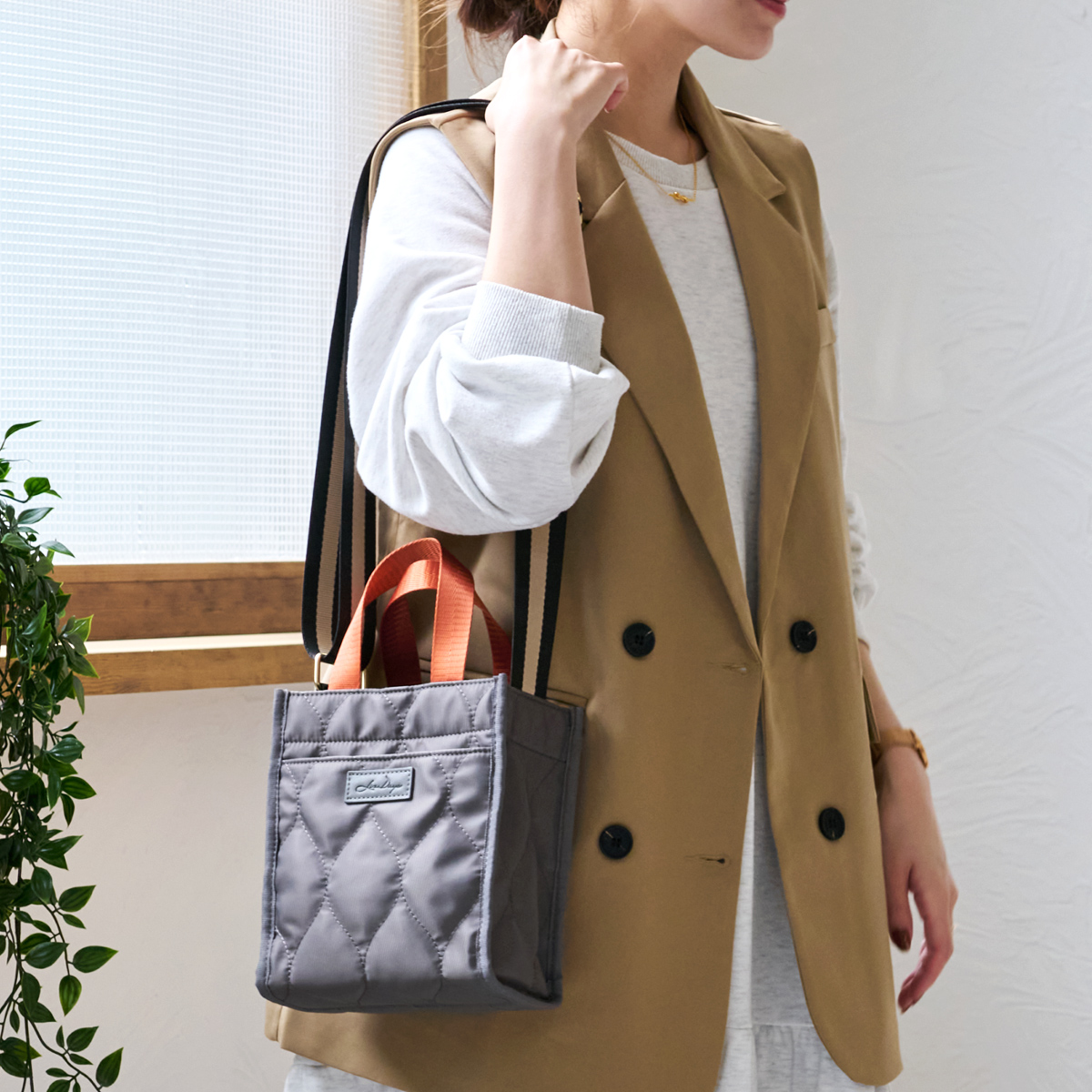 ショルダーバッグ レディース ショルダー バッグ ミニバッグ 肩掛け ななめ掛け バッグ 小さめ かばん 撥水 ナイロン かわいい 上品 LIZDAYS | LIZDAYS | 05