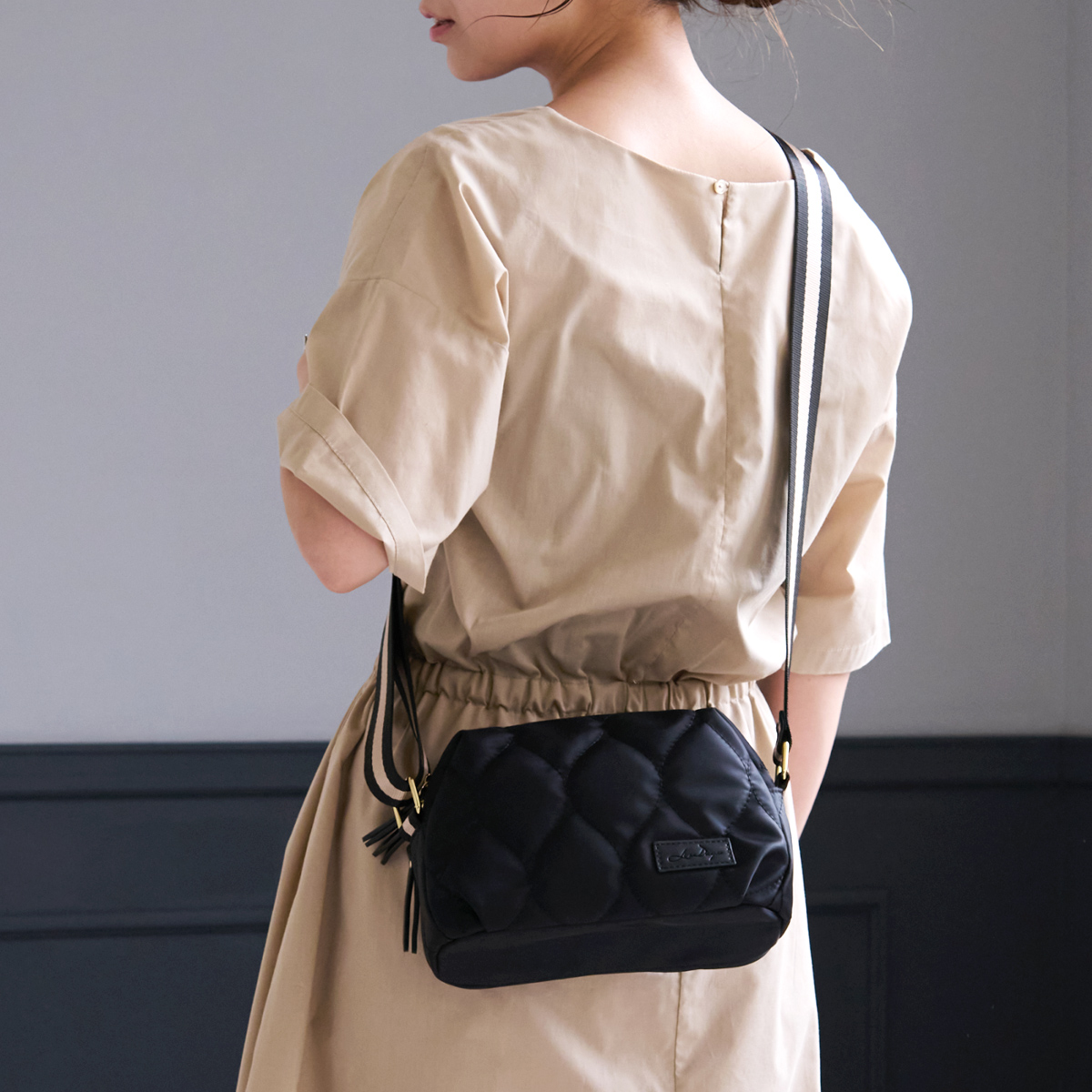 LIZDAYS ショルダーバッグ レディース 軽い 小さめ ショルダー バッグ お財布ショルダー 撥水 ナイロン 上品 かわいい 旅行 お財布機能 | LIZDAYS | 05