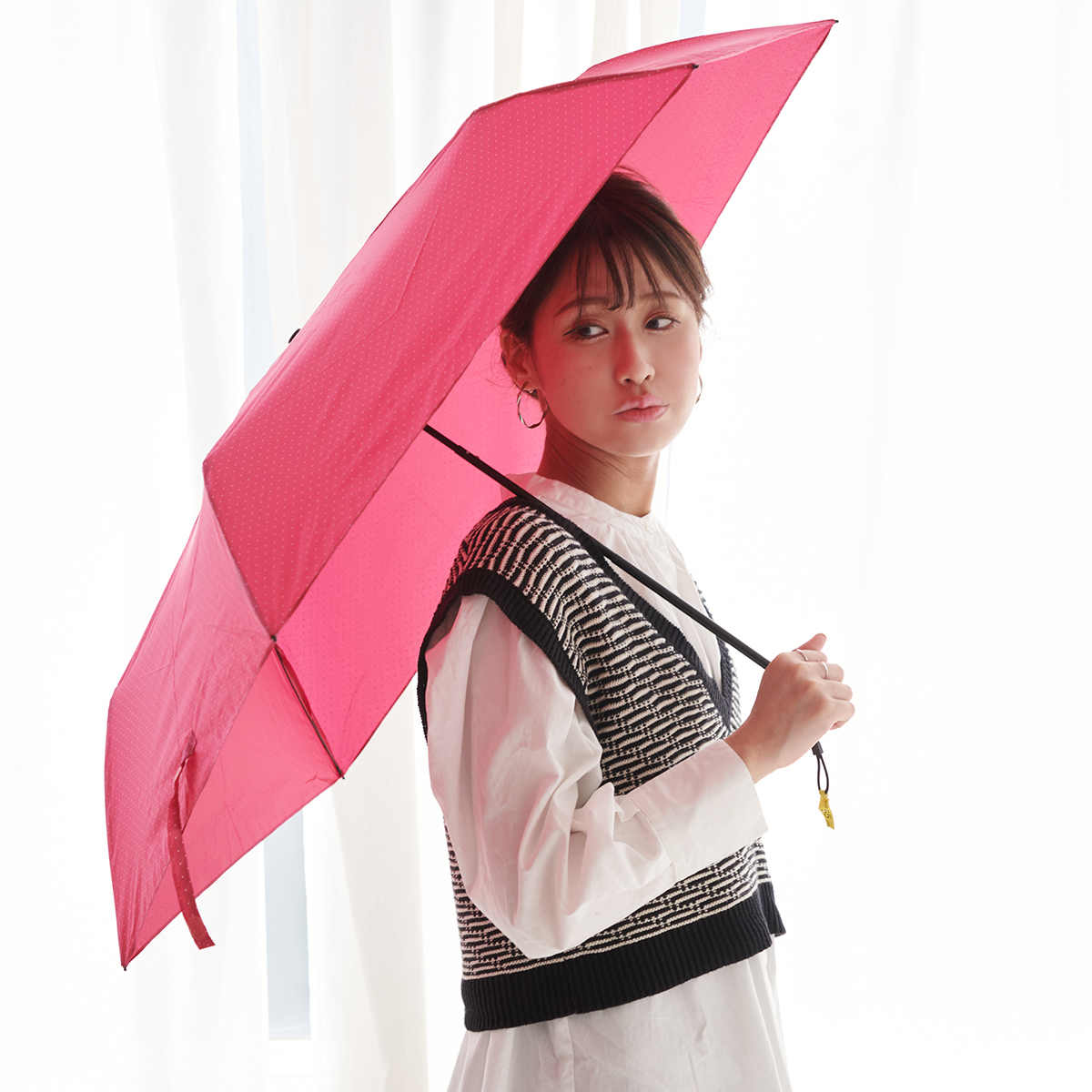 折りたたみ傘 折り畳み傘 雨傘 日傘 常備傘 晴雨兼用 軽量 軽い 撥水 ろくろ ストッパー コンパクト ドット かわいい おしゃれ UVカット  UVケア レディース