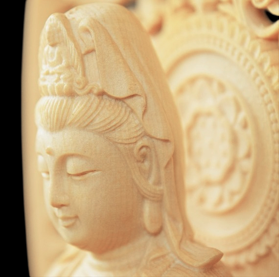 木彫り 仏像 観音様 観音菩薩 観世音菩薩 観自在菩薩 水瓶 功徳水 救世