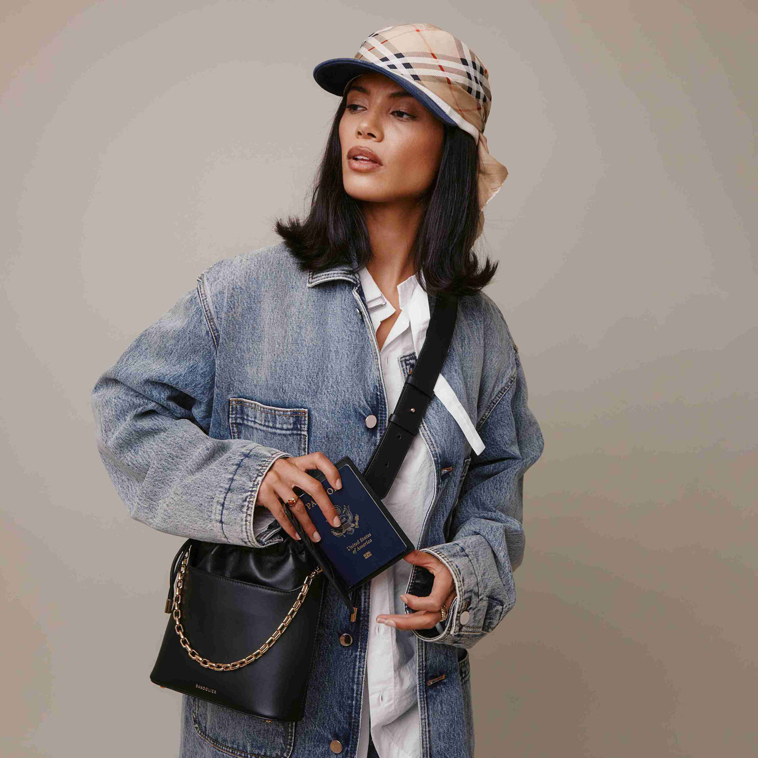 BANDOLIER（バンドリヤー） パスポートケース カバー ホルダー カード