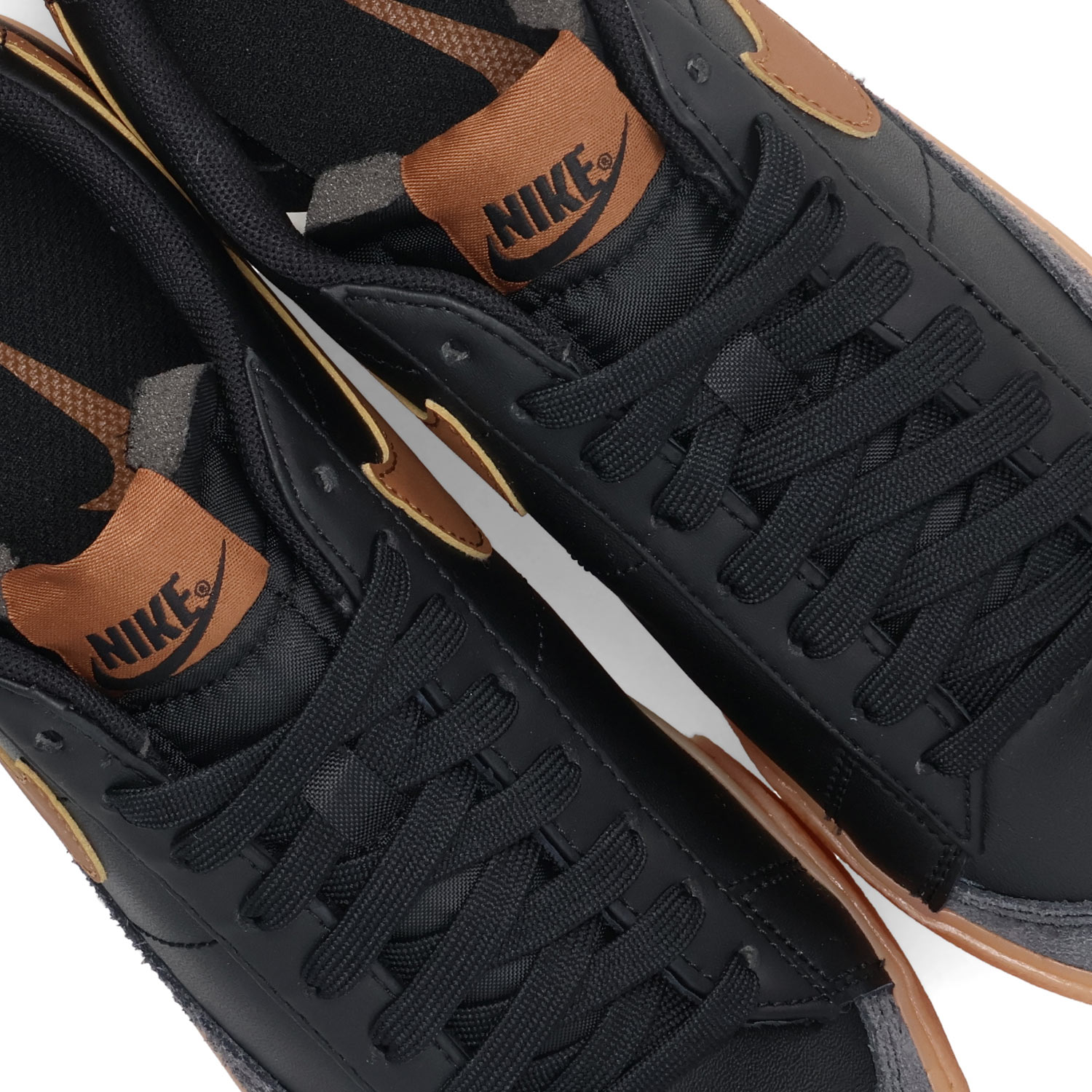 一流の品質 NIKE ナイキ スニーカー プラットフォーム ロー ブレーザー 靴