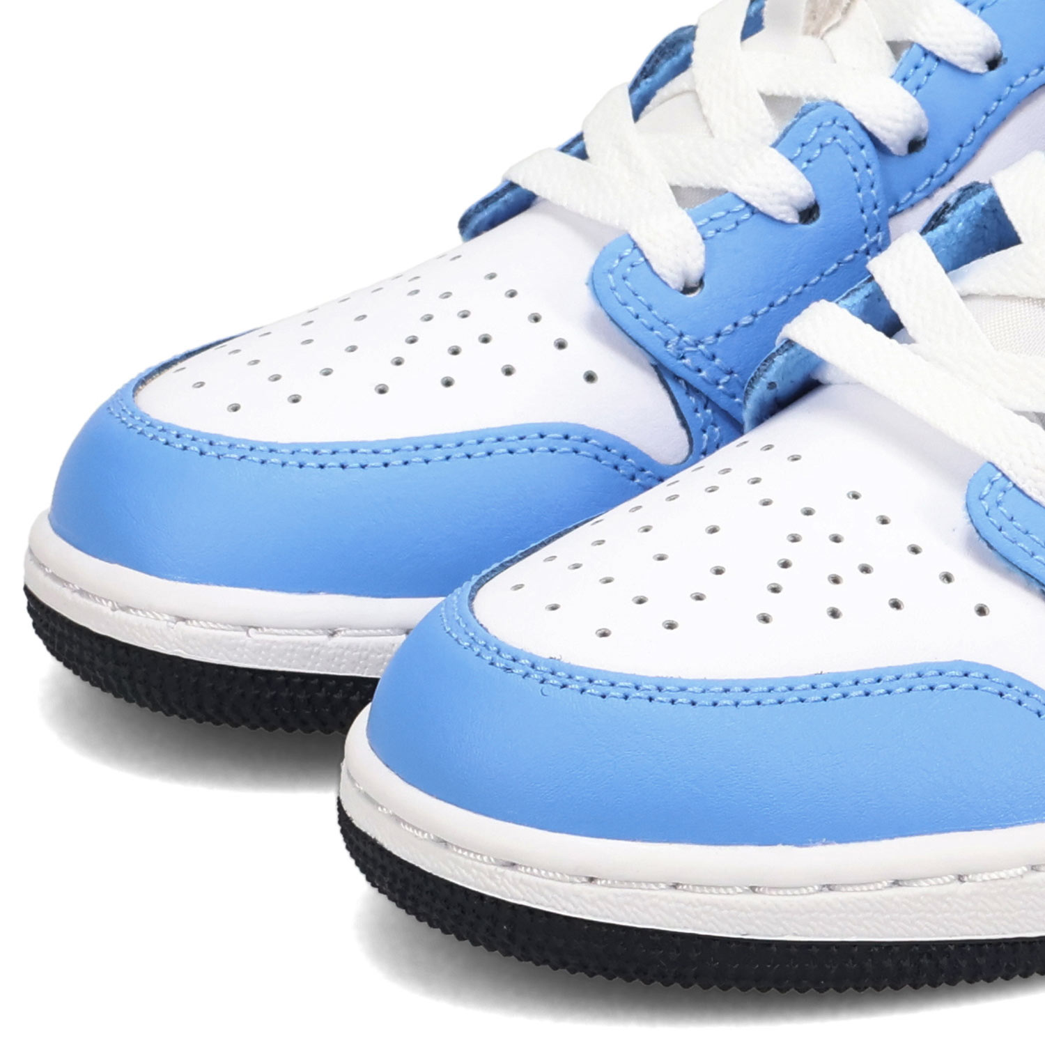 NIKE（ナイキ） エアジョーダン1 MID スニーカー レディース AIR