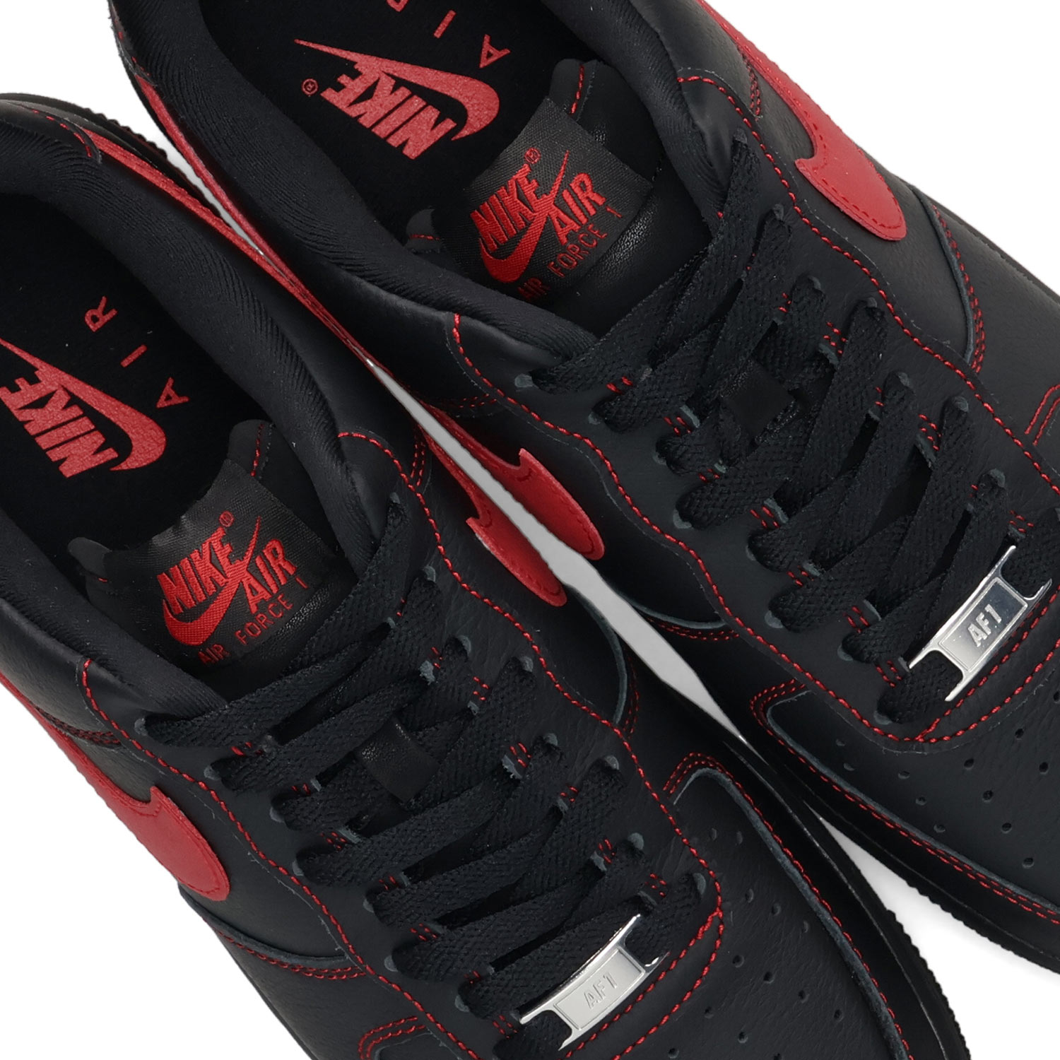 Black　未使用品タグ付　ナイキ　NIKE エアフォース　スニーカー　赤 NIKE（ナイキ） エアフォース1 07 スニーカー LV8 AIR メンズ FORCE 1