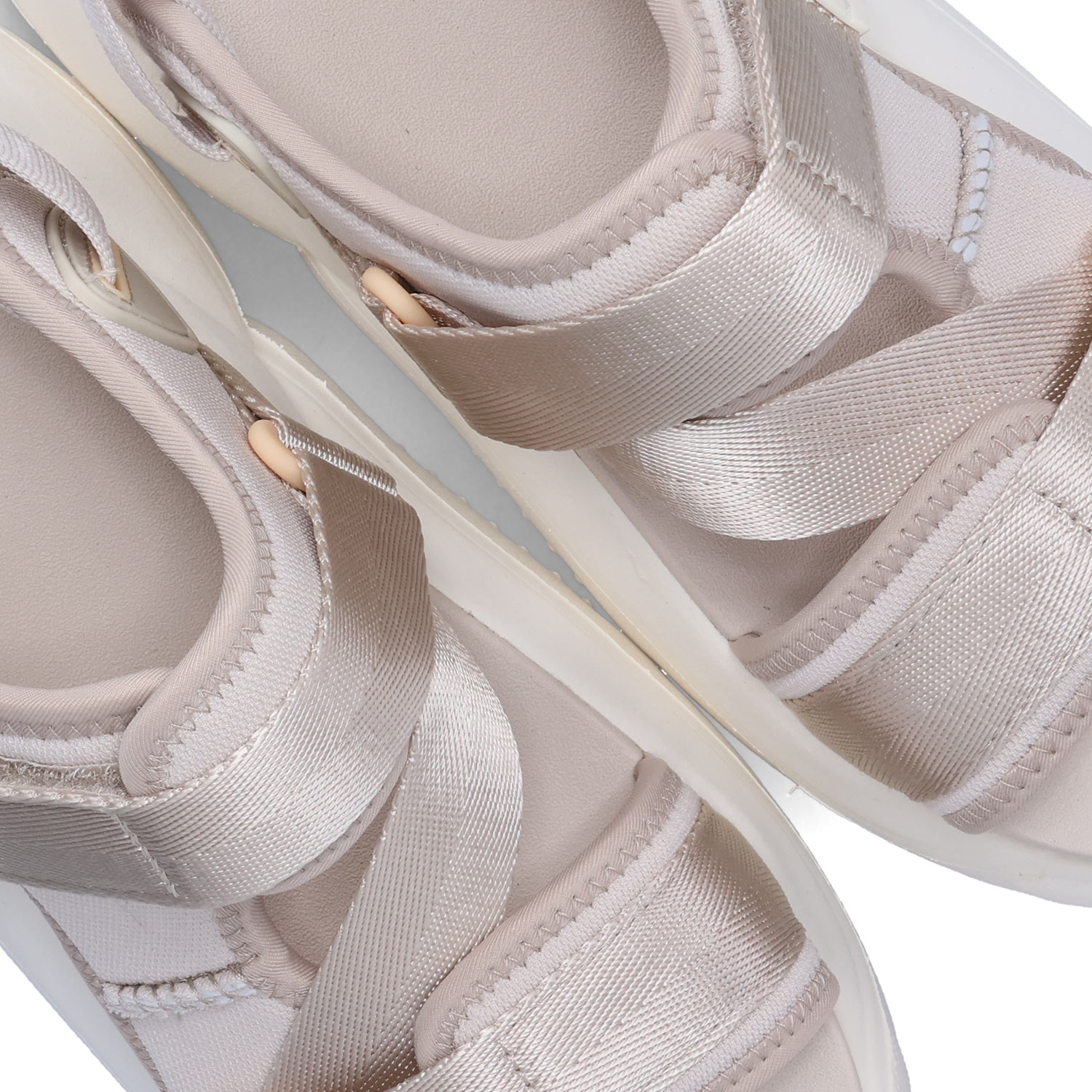 【UGG】シュガークロスサンダル(新品未使用) UGG® 公式【 ファズ シュガー クロス スライド|Fuzz Sugar Cross
