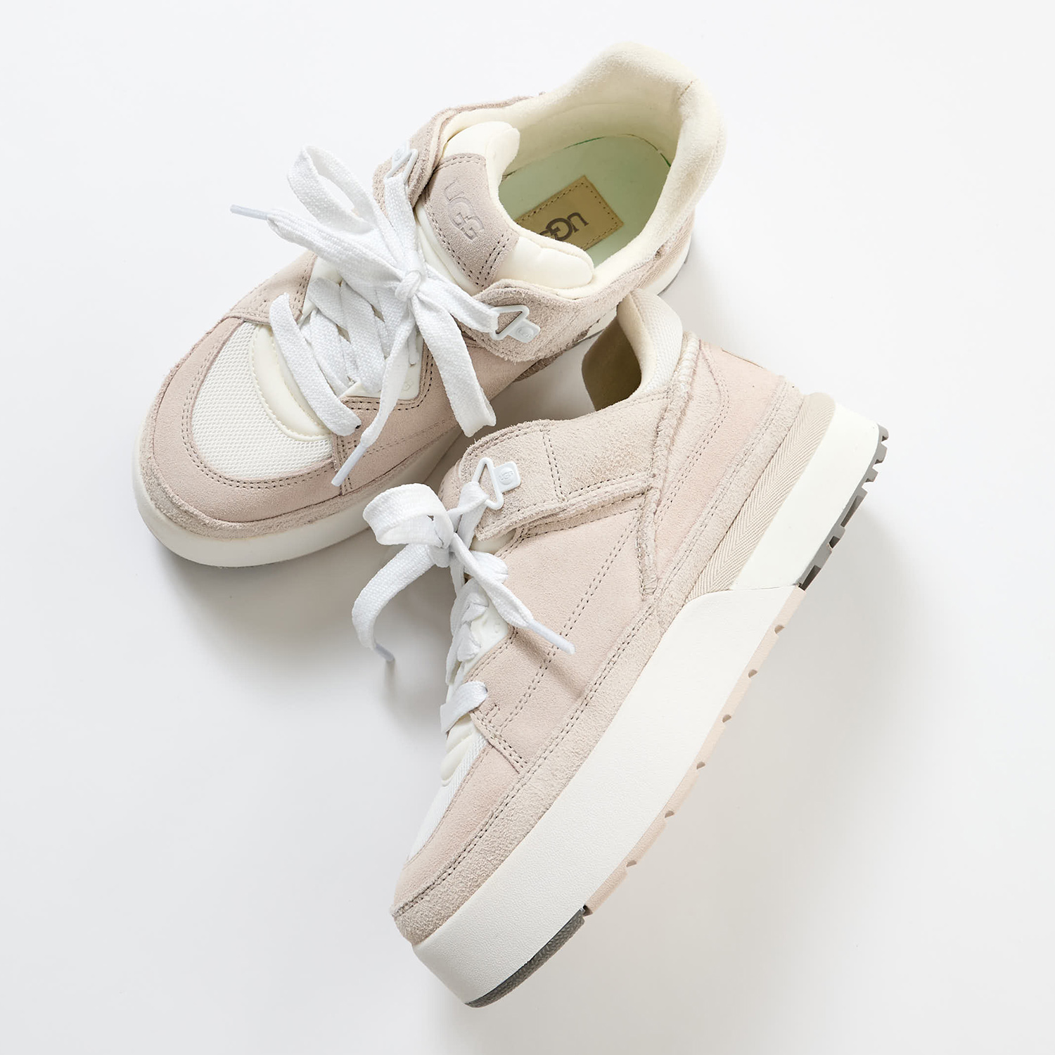 【完売必至】アグ■Goldencush ローカット スニーカー 厚底 UGG アグ スニーカー ゴールデンクッシュ レディース 厚底 W