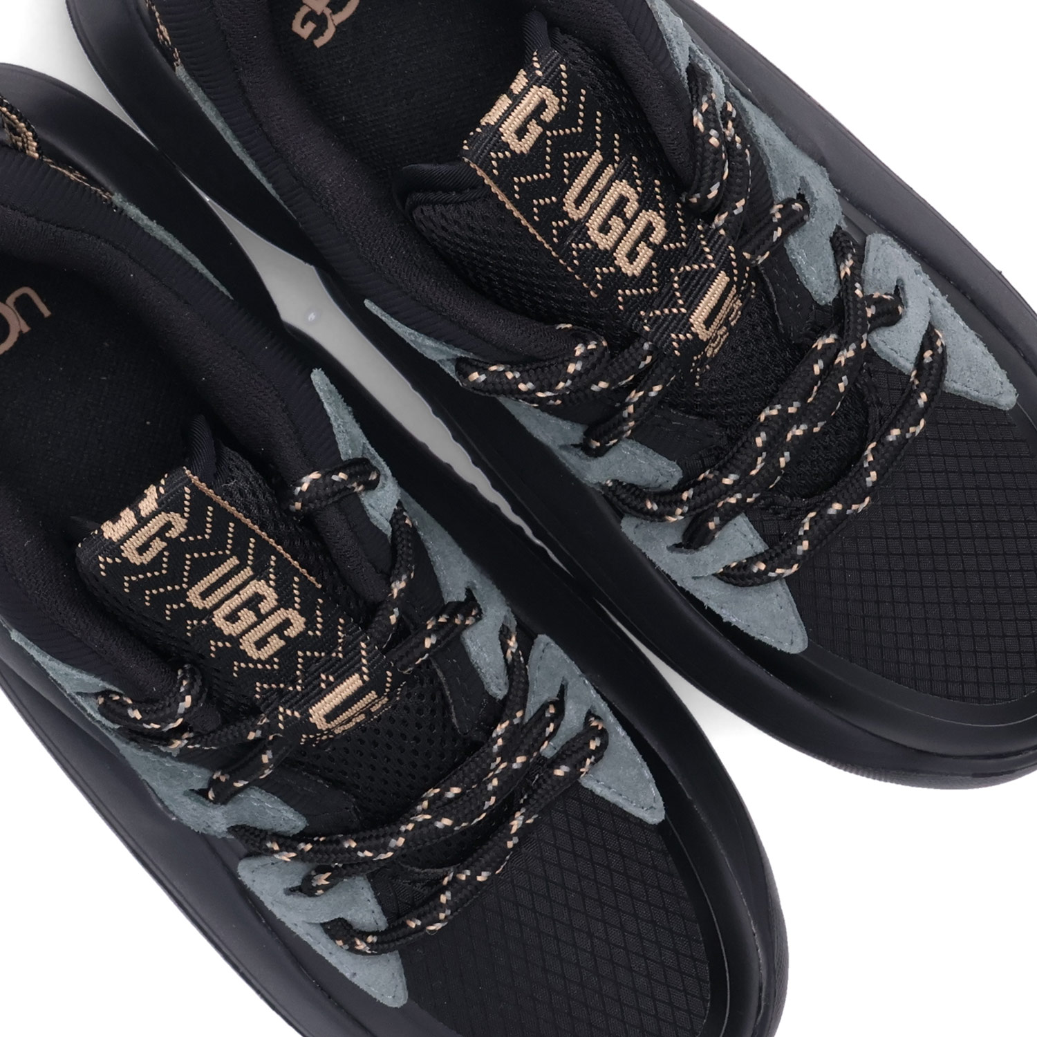 UGG アグ　LA アルト ロー　LA Alto Low 厚底スニーカー UGG アグ スニーカー LA アルト レース アウトドア レディース