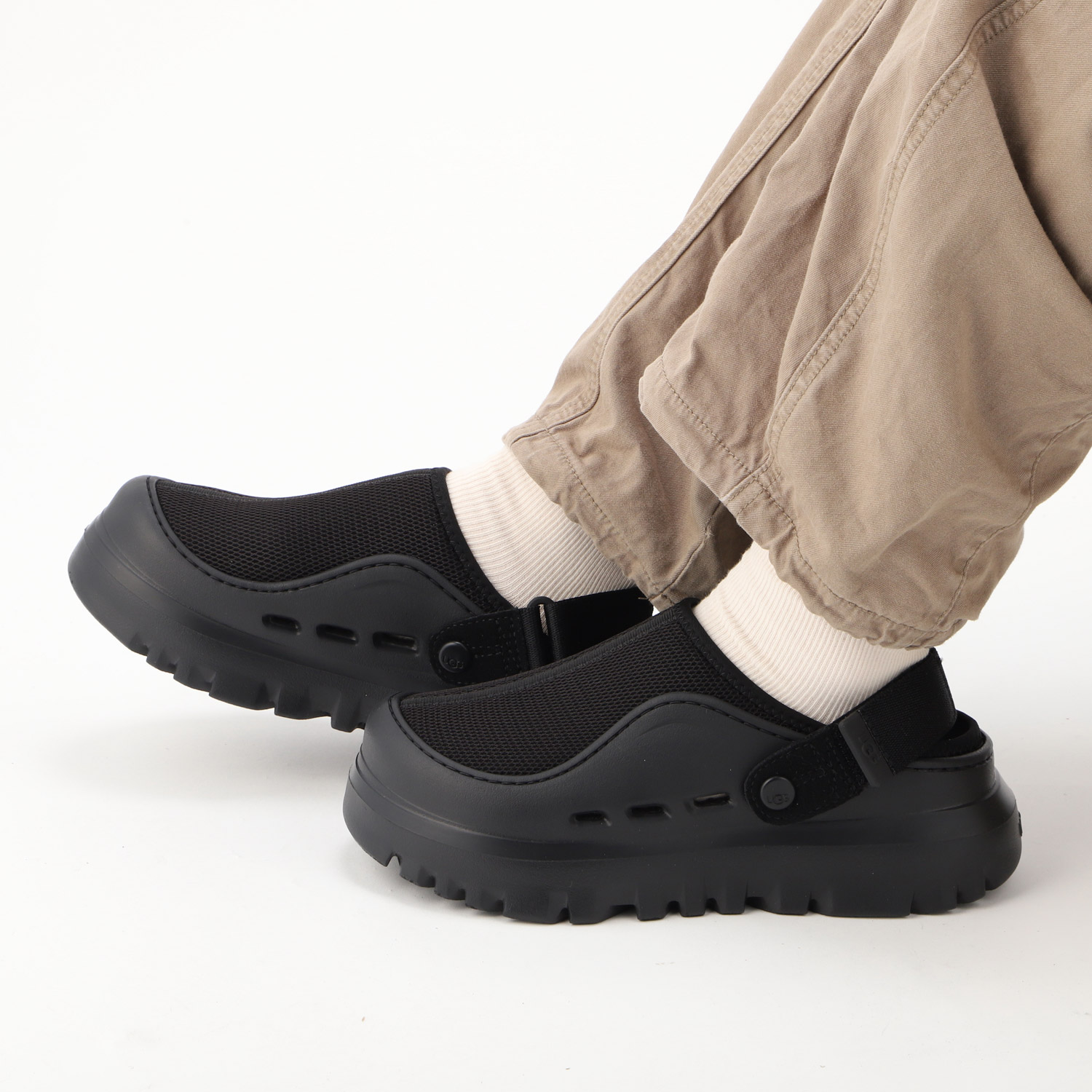 UGG 黒 サボ・クロッグサンダル UGG アグ サンダル クロッグサンダル ゴールデンスター
