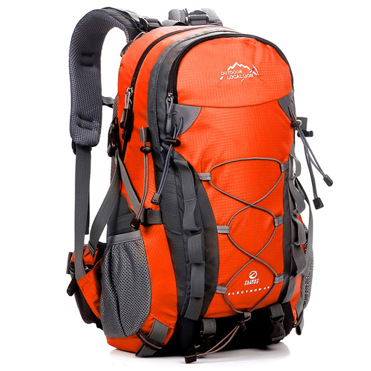 使い勝手の良い 登山 リュック バックパック 40L ザック アウトドア 旅行用 バックパック