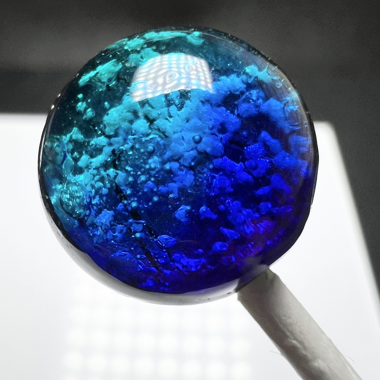 コウリブルーブルー 蓄光 ホタルガラス 10mm 連売り 40粒 グリーン