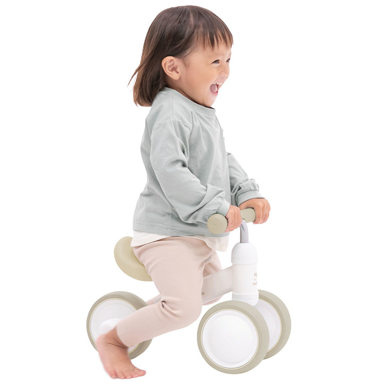 アイデスバランス体幹トレーニング室内屋内成長に合わせて軽量コンパクト高さ調節ディーバイクD-Bikeminiワイド 