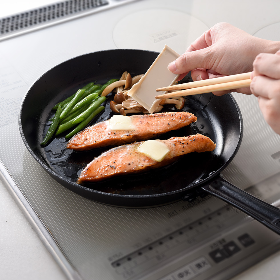 立てて収納できるバターケース