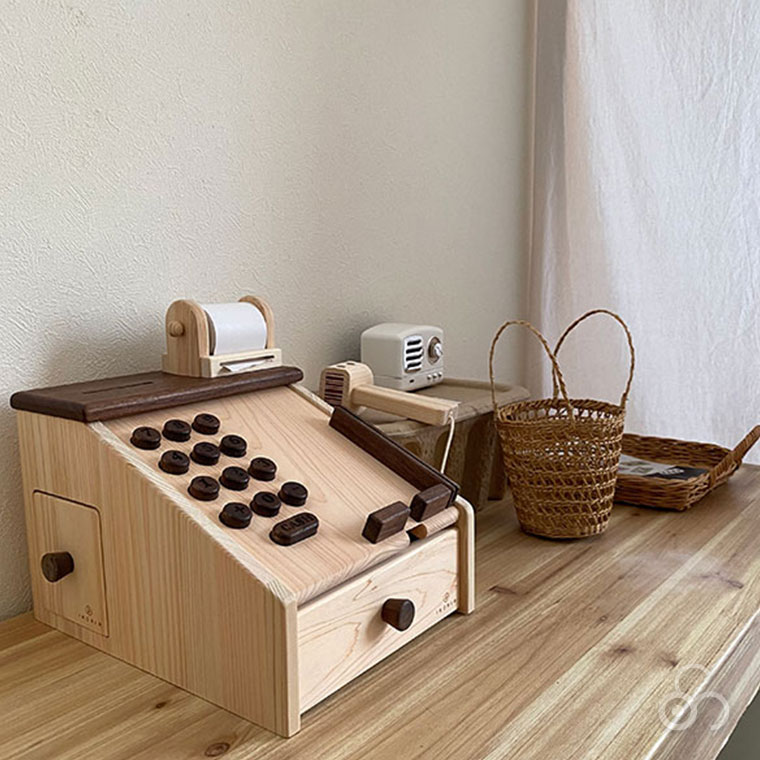(正規品) IKONIH アイコニー おもちゃ おかねフローレジスター T0051 レジ お買い物 ごっこ遊び ままごと 国産ひのき プレゼントの画像