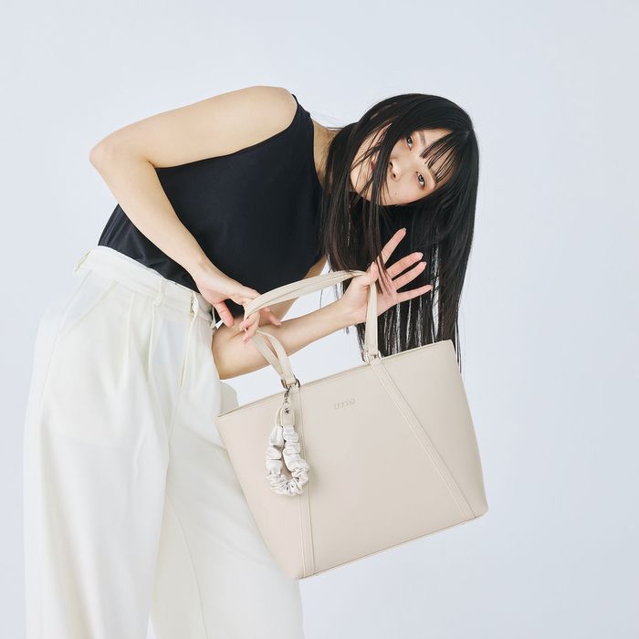 MURUA ムルーア  トートバッグ A4対応 MR-B1336 ギャザーチャーム レディース ブランドの画像