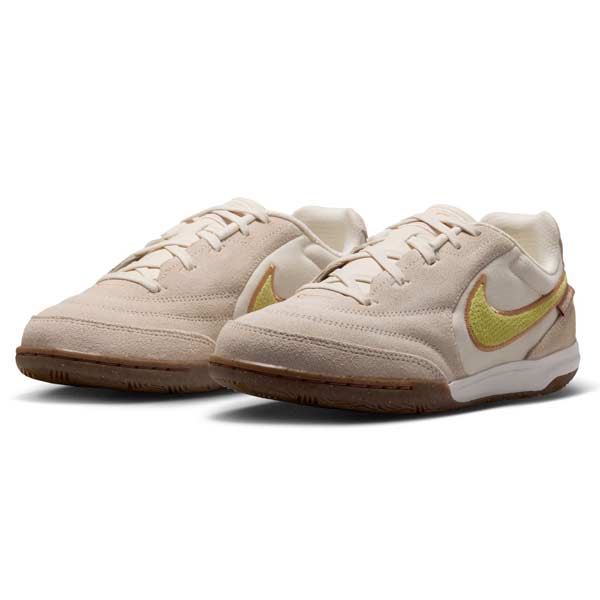 NIKE サッカートレーニングシューズ（色：イエロー系）｜スパイク