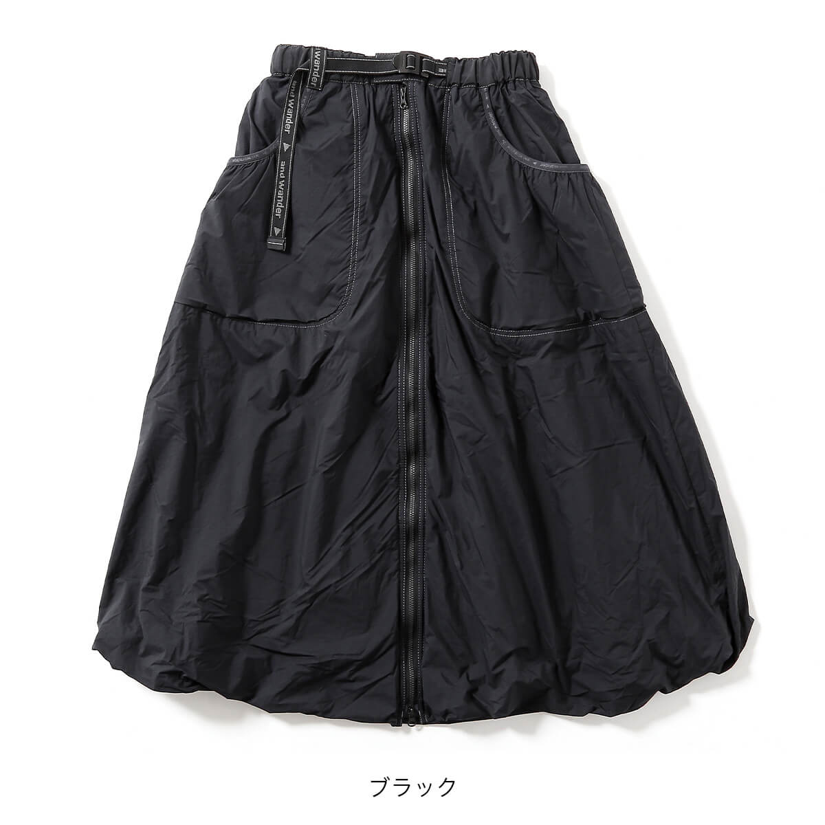 and wander（アンドワンダー） オクタフラッフィースカート