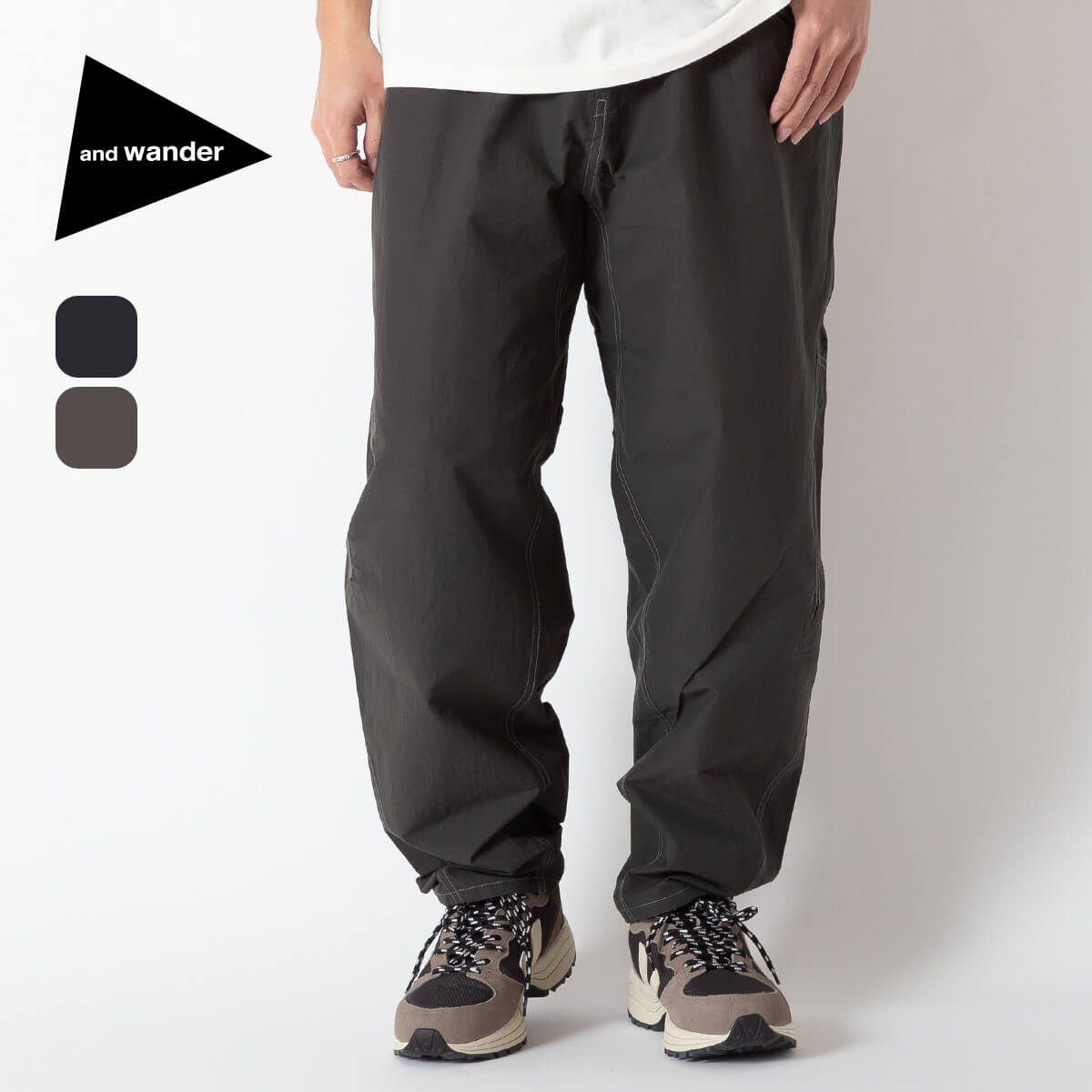 and wander（アンドワンダー） オットマンクロスワイドパンツ