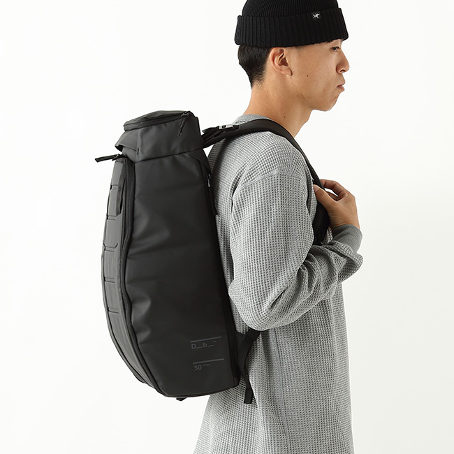 Db ディービー ハガーバックパック 30L 1000176 Hugger Backpack