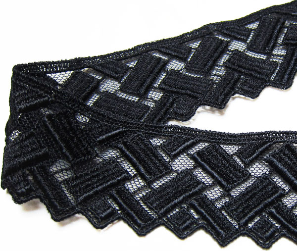 10cm単位販売 ゆうパケット可 巾約3.8cm 幾何学模様の高級チュールレース 黒 TB37 |  | 02