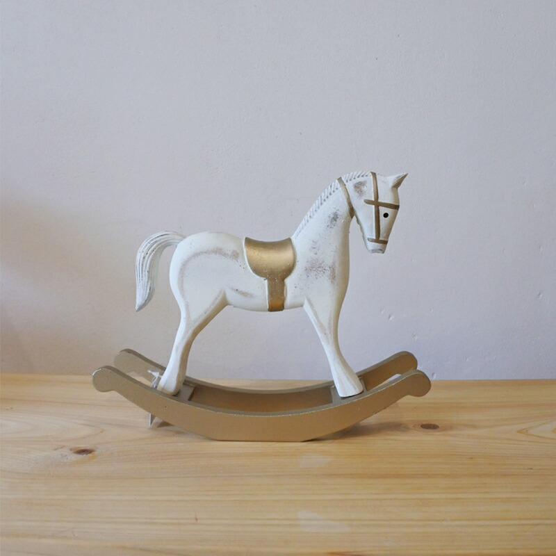 木製　大きな馬のオブジェ　希少品　クリスマスに！素敵！ 木馬 オブジェ ロッキングホース 木製 馬 置物 ロッキン・ホワイト