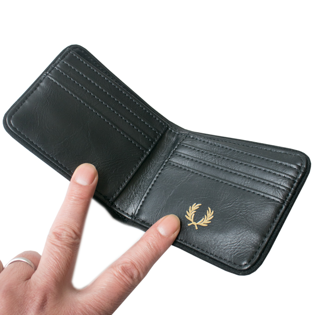 【FRED PERRY】★人気★エイミー レザー ウォレット 楽天市場】フレッドペリー FRED PERRY エイミー・ワインハウス