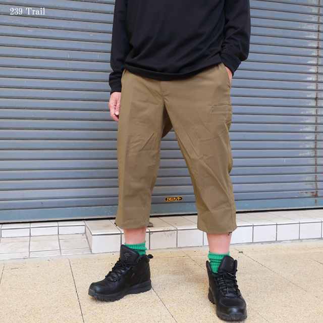 xe28522.jpg