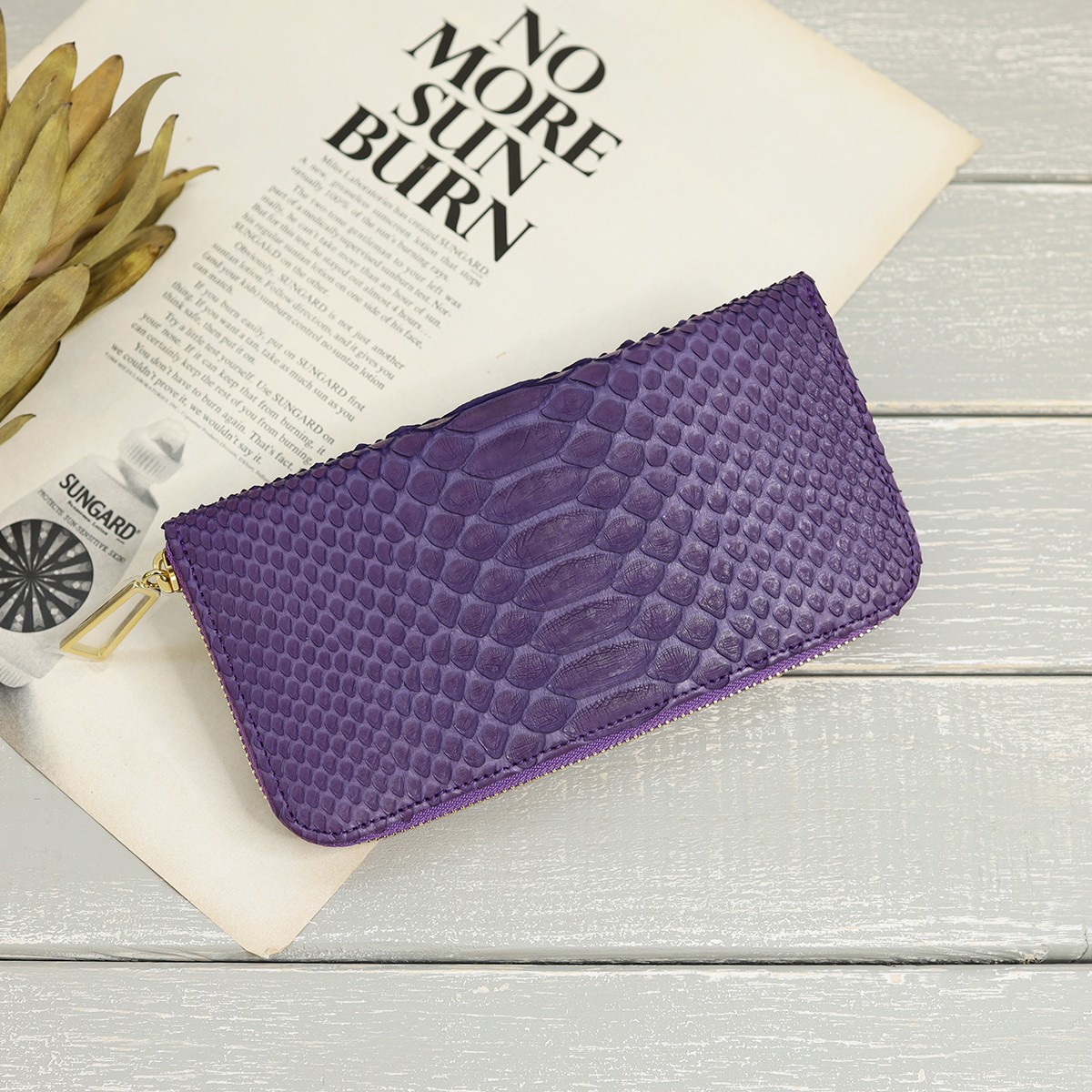 パイソン長財布/全11色】高級感のある佇まいに仕上げたラウンド型財布