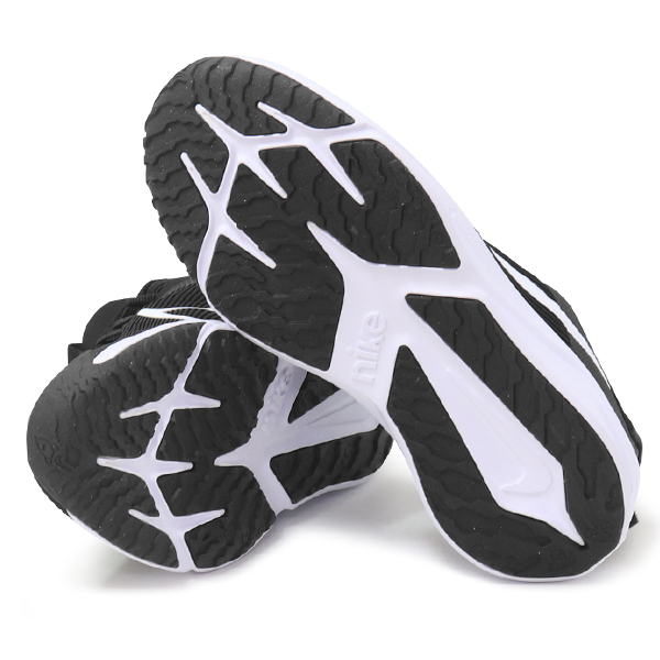 NIKE（ナイキ） キッズ スニーカー ランニングシューズ 男の子 女の子