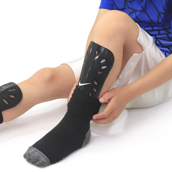 NIKE ナイキ サッカー レガース すねあて シンガード