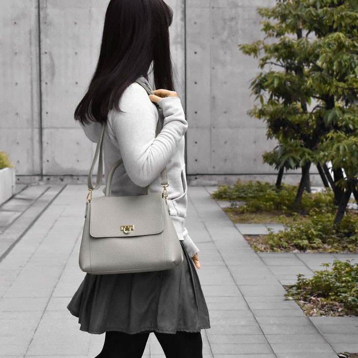 美品◎カステルバジャック ソルベ 2way 斜めがけ可 ショルダーバッグ レザー CASTELBAJAC カステルバジャック サシャ ミニショルダーバッグ