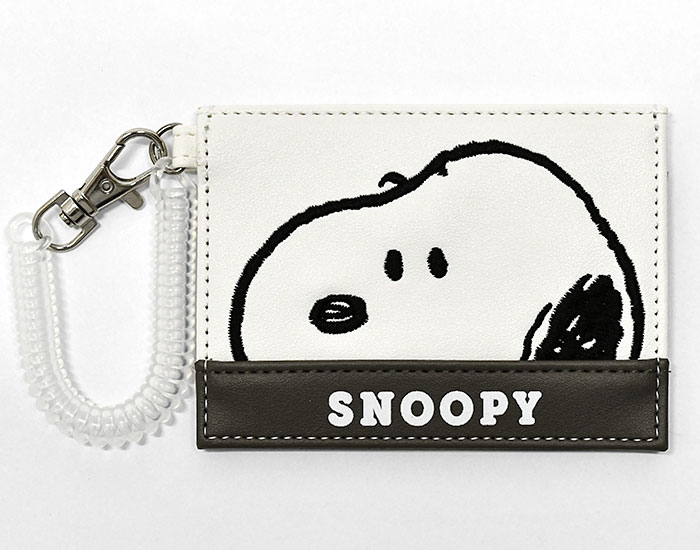 SNOOPY（スヌーピー） パスケース 定期入れ フェイスアップ 刺繍