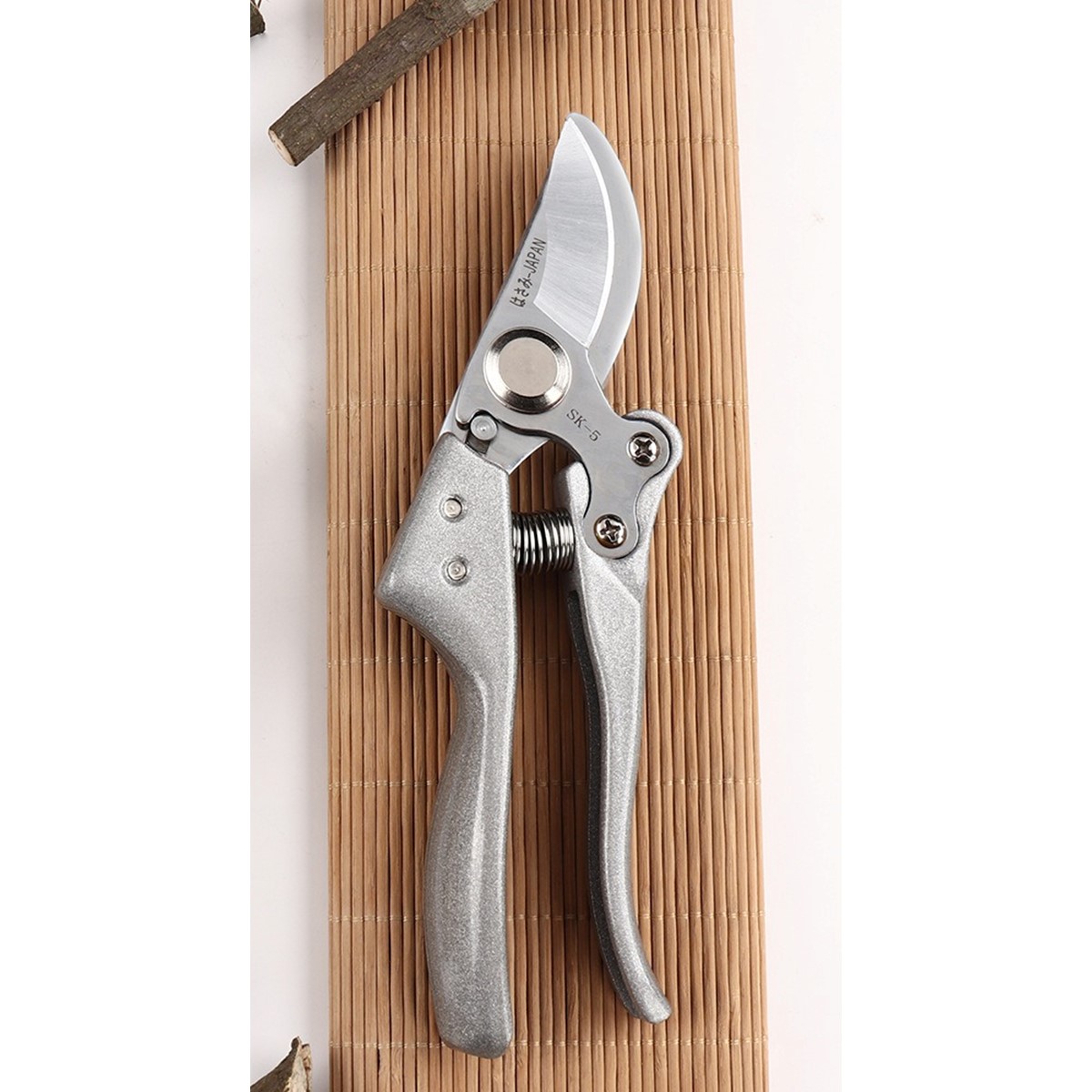 剪定ばさみ 強力 女性用 剪定バサミ バネ 剪定 はさみ ハサミ 庭木 剪定鋏 枝切 枝 園芸 庭 ガーデニング おしゃれ ロック 家庭菜園 長い Y002 039 三代目つるや洋品店 通販 Yahoo ショッピング 剪定ばさみ 強力 女性用 剪定バサミ バネ 剪定 はさみ ハサミ 庭木 剪定鋏 枝切 枝 園芸 庭 ガーデニング おしゃれ ロック 家庭菜園 長い Y002 039 三代目つるや洋品店 通販 Yahoo ショッピング