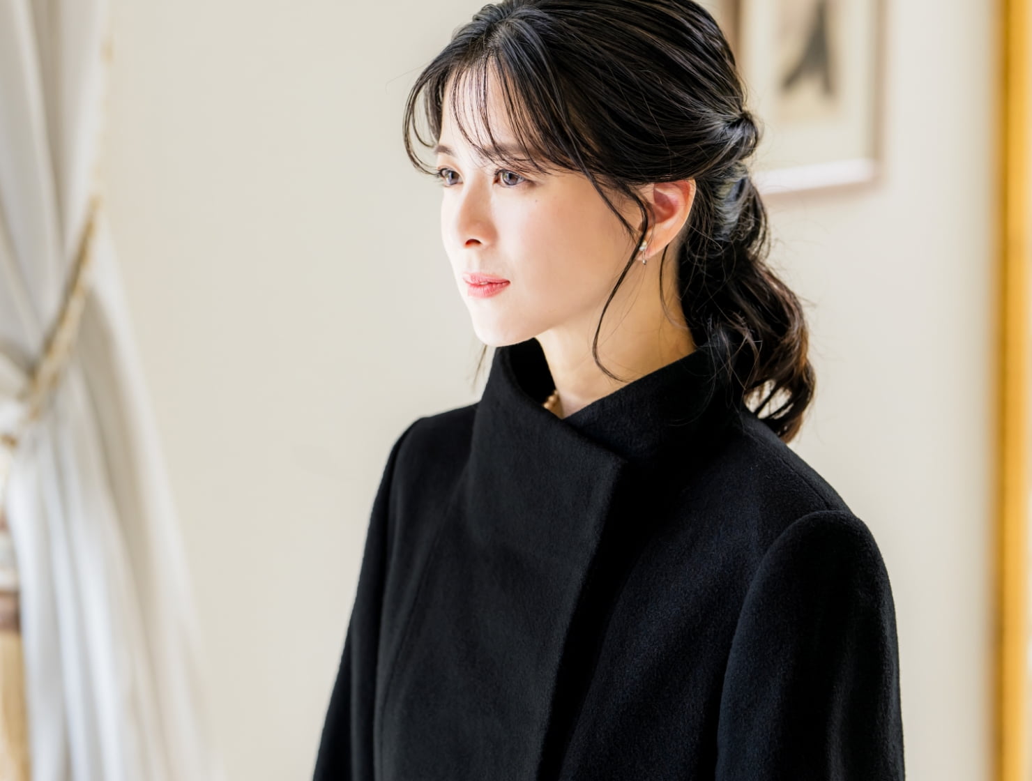 【美品】Drawer　ウールコート　比翼ボタン　黒襟　上質　長袖 美品】Drawer ウールコート 比翼ボタン 黒襟 上質 長袖