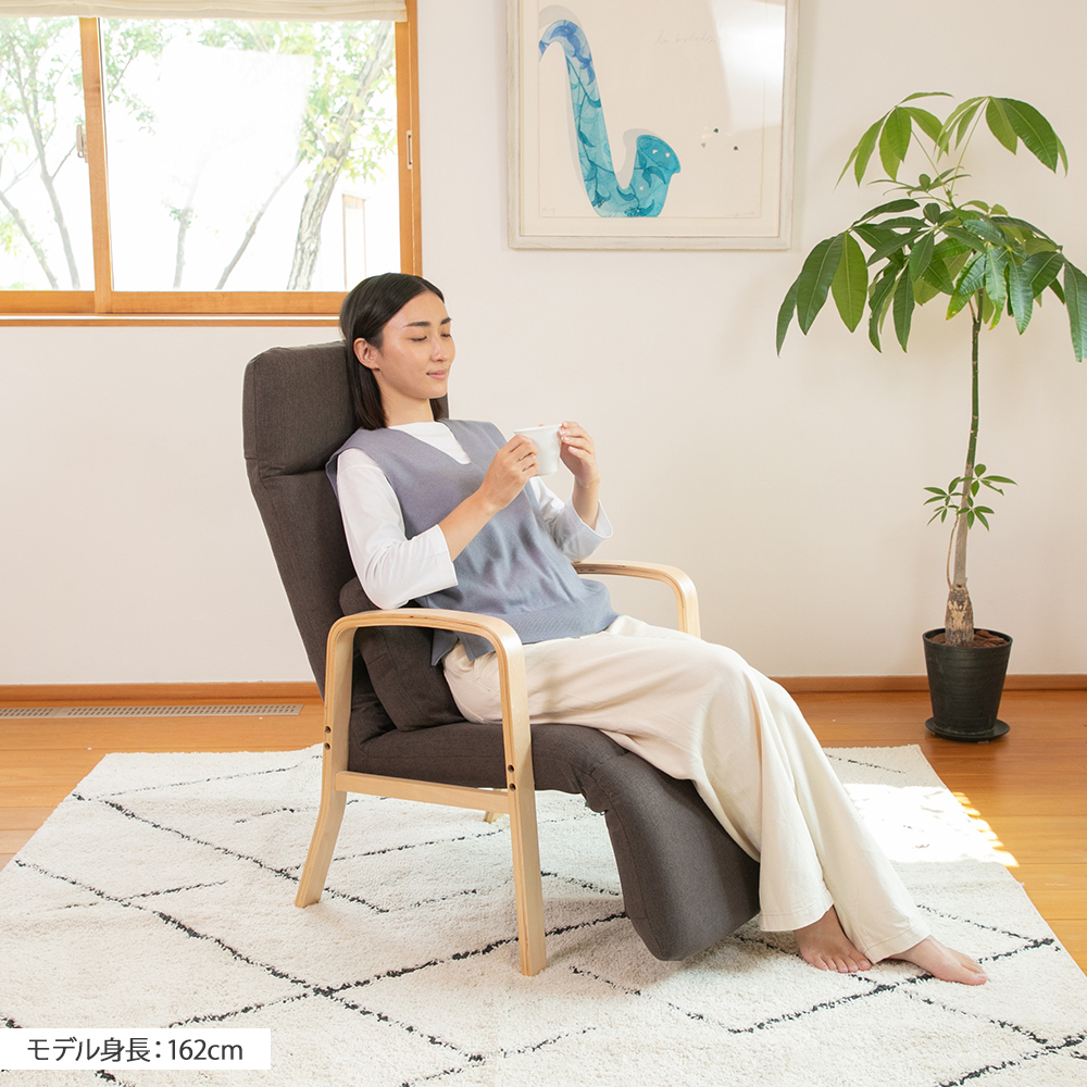 チャコールブラウン 茶色