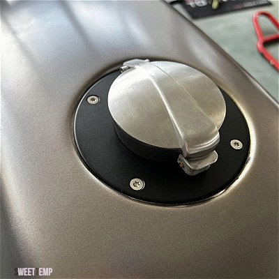 互換品 BMW K100 K100LT K100RS K100RT K 100 K75 K1 CNC アルミ燃料タンクガスキャップカバー回転オープンすぐ