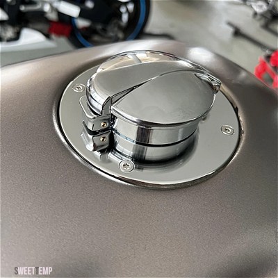 互換品 BMW K100 K100LT K100RS K100RT K 100 K75 K1 CNC アルミ燃料タンクガスキャップカバー回転オープンすぐ