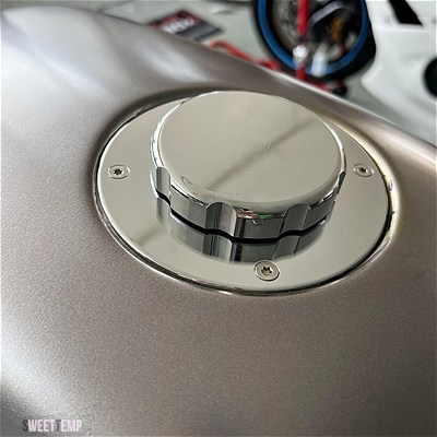 互換品 BMW K100 K100LT K100RS K100RT K 100 K75 K1 CNC アルミ燃料タンクガスキャップカバー回転オープンすぐ