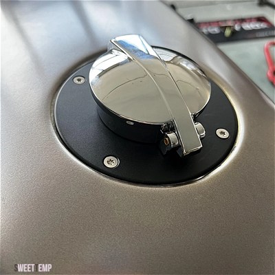 互換品 BMW K100 K100LT K100RS K100RT K 100 K75 K1 CNC アルミ燃料タンクガスキャップカバー回転オープンすぐ