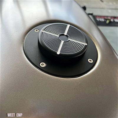 互換品 BMW K100 K100LT K100RS K100RT K 100 K75 K1 CNC アルミ燃料タンクガスキャップカバー回転オープンすぐ